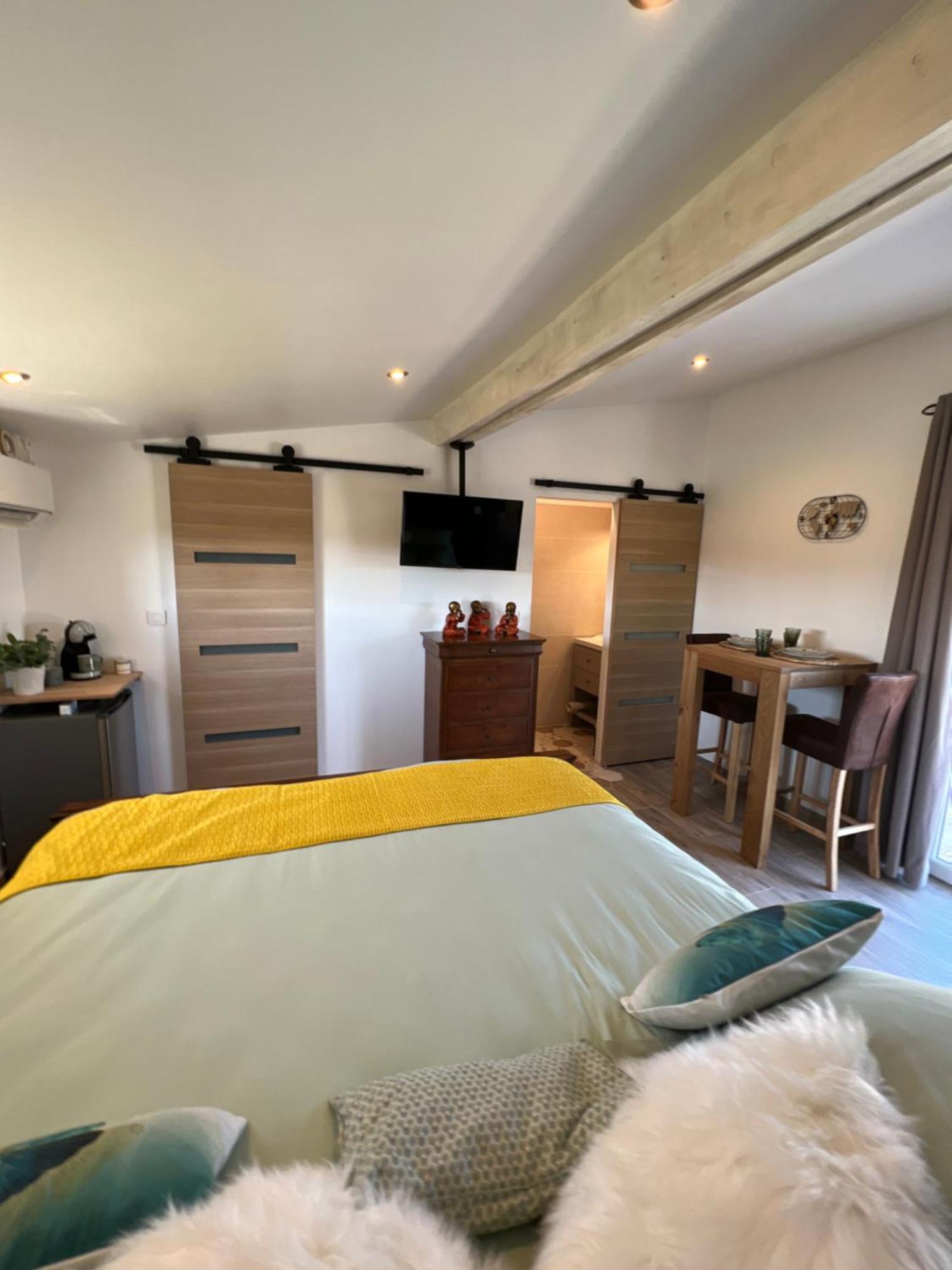 Lecrin Chambre D'Hote Spa Bellegarde  Kültér fotó